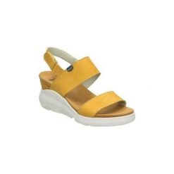 Sandały On Foot 80100. Żółte sandały damskie On Foot, bez wzorów, bez obcasa, bez zapięcia. Za 369,43 zł.