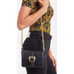 TOREBKA Versace Jeans Couture. Torebki klasyczne damskie Versace Jeans Couture, bez wzorów, z jeansu, bez dodatków. Za 719,00 zł.