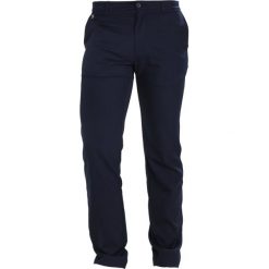 Lacoste Sport Spodnie materiałowe marine. Niebieskie bryczesy damskie Lacoste Sport, z materiału. Za 519,00 zł.