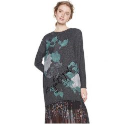 Desigual Damska koszulka Ts Kuni Gris Vigore Oscuro 18WWTK87 2043 (rozmiar M). Koszulki damskie Desigual, m, bez wzorów, bez kołnierzyka. W wyprzedaży za 185,00 zł.