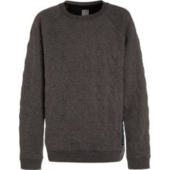 IKKS CHILL OUT Sweter gris anthracite. Szare swetry chłopięce marki IKKS, z elastanu. W wyprzedaży za 199,20 zł.