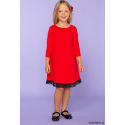 Elegancka sukienka z koronką, TD25_1, czerwony. Czerwone sukienki dziewczęce dzianinowe marki Pakamera, w koronkowe wzory, eleganckie. Za 89,00 zł.