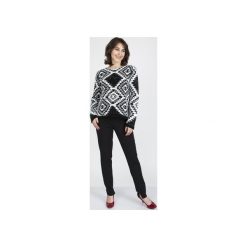 Sweter w etniczne wzory, SWE101 czarny/biały MKM. Białe swetry klasyczne damskie Mkm swetry, l, z dzianiny. Za 138,00 zł.