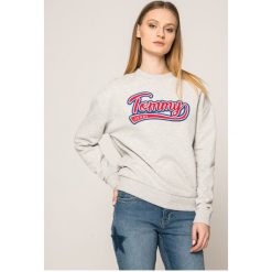 Bluzy damskie: Tommy Jeans – Bluza