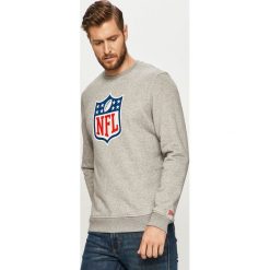 New Era - Bluza. Szare bluzy męskie New Era, s, z nadrukiem, z bawełny, z okrągłym kołnierzem, bez rękawów, bez kaptura. W wyprzedaży za 239,90 zł.
