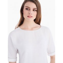 Elegancka biała bluzka Potis & Verso SANNE. Białe bluzki dziewczęce z jeansu, krótkie. Za 289,00 zł.