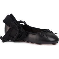 Baleriny RED VALENTINO - SQ0S0C80 Nero 0NO. Czarne baleriny damskie Red Valentino, bez wzorów, ze skóry, bez obcasa, bez zapięcia. Za 1379,00 zł.