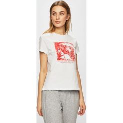 Tally Weijl - Top. Białe bluzki damskie TALLY WEIJL, s, z nadrukiem, z bawełny, z okrągłym kołnierzem. W wyprzedaży za 27,90 zł.