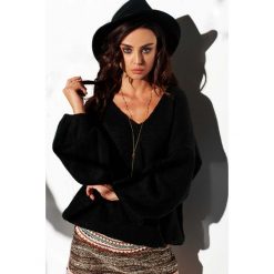 Czarny Luźny Sweter z Dekoltem w Szpic. Czarne swetry damskie Molly.pl, na zimę, uniwersalny, bez wzorów, bez rękawów, bez kaptura. Za 138,90 zł.