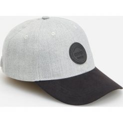 Czapka z daszkiem - Jasny szary. Szare czapki męskie Reserved, bez wzorów. Za 49,99 zł.