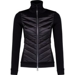 Bluza TONI SAILER VRONI. Czarne bluzy damskie Toni Sailer, na wiosnę, bez wzorów, z satyny, bez rękawów, bez kaptura. Za 1450,00 zł.