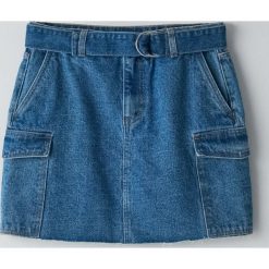 Jeansowa spódnica z paskiem - Niebieski. Niebieskie spódniczki damskie Cropp, s, bez wzorów, z jeansu. Za 89,99 zł.