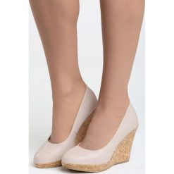 Beżowe Koturny Gotta Have it. Brązowe buty ślubne damskie marki Born2be, na wysokim obcasie, na koturnie. Za 89,99 zł.