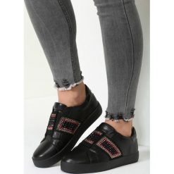 Czarne Sneakersy Move Around. Czarne buty sportowe damskie vices, w paski, sportowe. Za 39,99 zł.