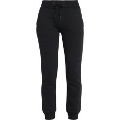 Peak Performance LOGO PANTS Spodnie treningowe black. Czarne spodnie damskie marki Peak Performance, xs, bez wzorów, z bawełny, długie. Za 479,00 zł.
