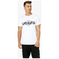 Umbro Koszulka Ss Hefty , biały, rozmiar L. Białe koszulki męskie Umbro, m, bez wzorów, z bawełny, klasyczne, z klasycznym kołnierzykiem, z krótkim rękawem, krótkie. W wyprzedaży za 59,99 zł.