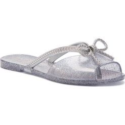 Japonki MELISSA - Ela Chrome Ad 32498 Holographic Glitter 53369. Klapki damskie Melissa, z aplikacjami, z tworzywa sztucznego, bez obcasa, na obcasie. W wyprzedaży za 179,00 zł.