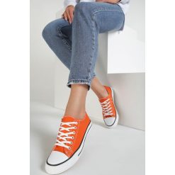Pomarańczowe Trampki Lakelet. Pomarańczowe trampki i tenisówki damskie Renee, bez wzorów, bez zapięcia. W wyprzedaży za 59,99 zł.