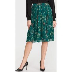 Vero Moda Julie Spódnica Zielony. Zielone spódniczki damskie Vero Moda, s, w kwiaty, z poliesteru. Za 175,95 zł.