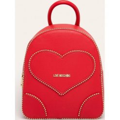 Love Moschino - Plecak. Czerwone plecaki damskie Love Moschino, w paski, z poliesteru. W wyprzedaży za 679,90 zł.