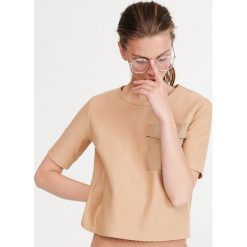 T-shirt z kieszenią - Beżowy. Brązowe t-shirty damskie Reserved, s, bez wzorów, bez kołnierzyka. Za 69,99 zł.