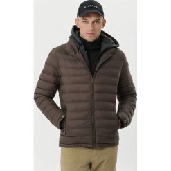 Ciemnozielona Kurtka Parafield. Zielone kurtki męskie Born2be, na zimę, xl, bez wzorów, z dzianiny, długie. Za 179,99 zł.