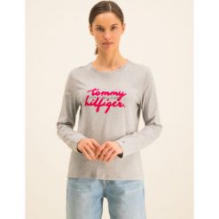 Bluzka TOMMY HILFIGER Romy C-Nk WW0WW26682. Szare bluzki damskie TOMMY HILFIGER, m, bez wzorów, bez kołnierzyka, bez rękawów. W wyprzedaży za 139,00 zł.