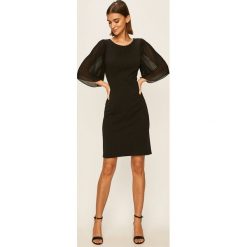 Dkny - Sukienka. Czarne sukienki damskie DKNY, z elastanu, casualowe, z okrągłym kołnierzem, krótkie, mini, proste. Za 649,90 zł.