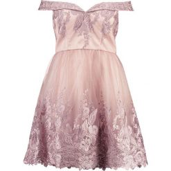Sukienki hiszpanki: Chi Chi London Curvy RUBEN Sukienka koktajlowa purple