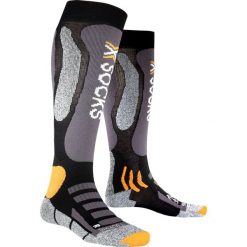 Skarpety X-SOCKS SKI TOURING. Czarne skarpetki damskie X SOCKS, bez wzorów, z włókna. W wyprzedaży za 98,00 zł.