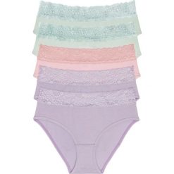 Figi "maxi" (5 par) bonprix miętowy + w kolorze bzu + jasnoróżowy. Zielone majtki damskie bonprix, w koronkowe wzory, z koronki. Za 49,95 zł.