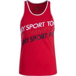 Top Tommy Sport S10S100184. Czerwone topy damskie Tommy Sport, s, bez wzorów, z bawełny, bez rękawów. W wyprzedaży za 109,00 zł.