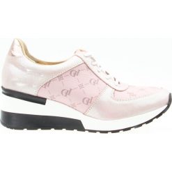 Sneakersy z napisami skórzane pudrowe J. Wolski. Sneakersy damskie J. Wolski. W wyprzedaży za 289,00 zł.
