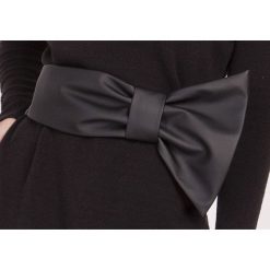 Pasek z miękkiej eko-skóry - czarny, M/L. Czarne paski damskie e-margeritka.pl, w paski, ze skóry. Za 94,99 zł.
