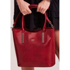 ROVICKY WŁOSKA TORBA DAMSKA SKÓRZANA SHOPPER BAG. Czerwone torby damskie na zakupy ROVICKY, w paski, ze skóry, eleganckie, na ramię, duże, bez dodatków. Za 319,90 zł.