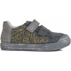 D-D-Step Tenisówki Chłopięce Z Obrazkami Kosmicznymi 25 Ciemnoszare. Buty chłopięce sportowe D-D-Step. Za 195,00 zł.