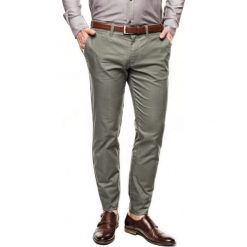 Spodnie davos 214 zielony slim fit. Zielone spodnie męskie Recman, m, bez wzorów. Za 169,99 zł.