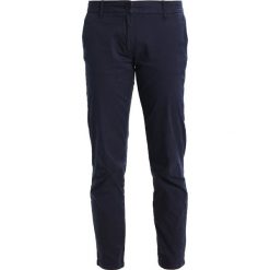 Chinosy damskie: Napapijri MERIDIAN Chinosy blu marine