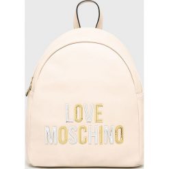 Love Moschino - Plecak. Brązowe plecaki damskie marki Love Moschino, bez wzorów, z materiału. Za 999,90 zł.