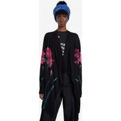 Desigual Amarante Cardigan Czarny. Czarne bluzy damskie Desigual, xl, w kwiaty, z wiskozy, bez rękawów, bez kaptura. Za 447,95 zł.