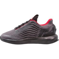 Adidas Performance STARWARS RAPIDARUN Obuwie do biegania treningowe core black/scarlet/grey five. Czarne buty chłopięce sportowe adidas Performance, z gumy, do biegania. Za 229,00 zł.