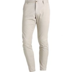 Chinosy męskie: DOCKERS Chinosy pure cashmere