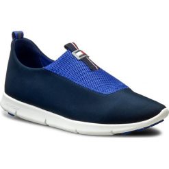 Półbuty TOMMY HILFIGER - SPORT Minty 3D FW56821092 Midnight 403. Niebieskie półbuty damskie sportowe marki TOMMY HILFIGER, z materiału, na płaskiej podeszwie. W wyprzedaży za 189,00 zł.