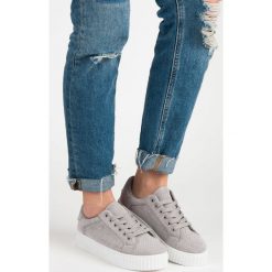 Trampki damskie slip on: Zamszowe trampki na platformie LORELEI