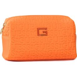 Kosmetyczka GUESS - Caris Accessories PWCARI P0214 ORA. Pomarańczowe kosmetyczki męskie Guess, z aplikacjami, z tkaniny. Za 169,00 zł.