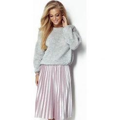 Wełniany sweter oversize i299. Szare swetry damskie marki Fimfi, s, bez wzorów, z wełny, z krótkim rękawem, krótkie, bez kaptura. W wyprzedaży za 99,00 zł.