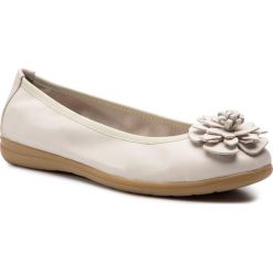 Baleriny JANA - 8-22101-22 Off White 109. Białe baleriny damskie marki Jana, bez wzorów, ze skóry ekologicznej, klasyczne, bez obcasa, na płaskiej podeszwie. Za 189,90 zł.