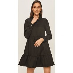 Vero Moda - Sukienka. Niebieskie sukienki damskie Vero Moda, s, bez wzorów, z poliesteru, bez kołnierzyka, z długim rękawem, długie, mini, rozkloszowane. W wyprzedaży za 129,90 zł.