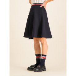 Spódnica trapezowa TOMMY HILFIGER WW0WW26015. Niebieskie spódniczki damskie TOMMY HILFIGER, bez wzorów, z elastanu, midi, trapezowe. W wyprzedaży za 279,00 zł.