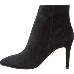Buffalo Ankle boot black. Czarne botki damskie skórzane marki Buffalo. W wyprzedaży za 343,20 zł.